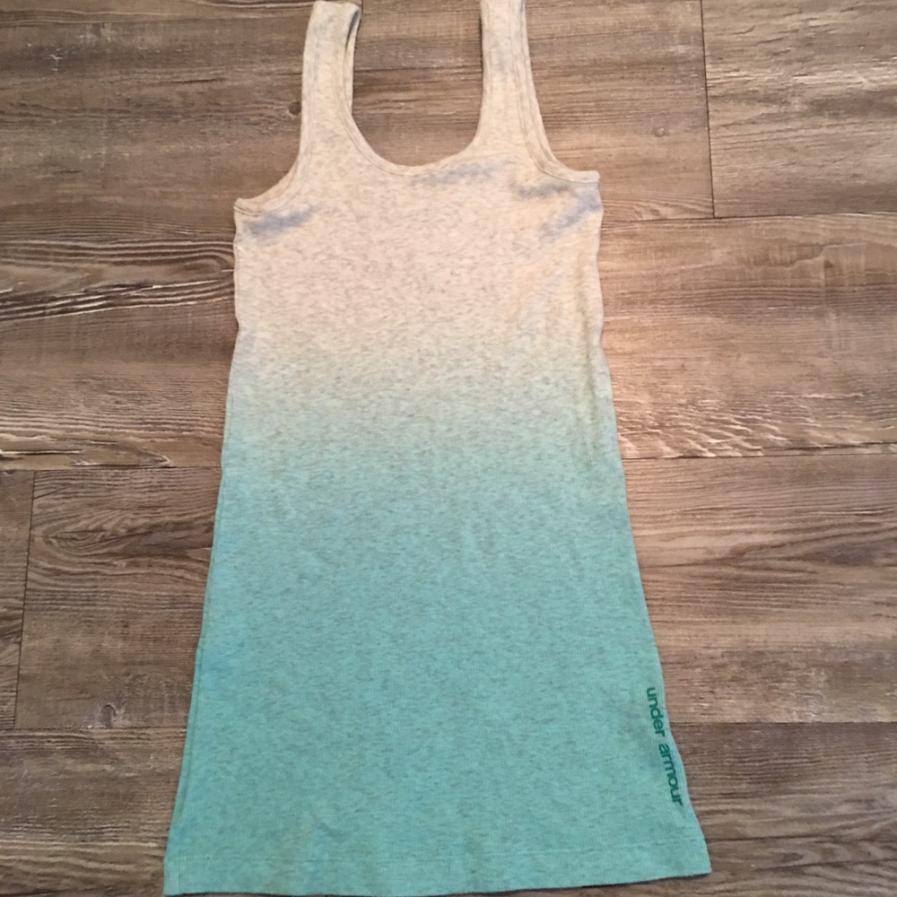 Under Armour fitted tank top
